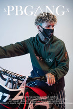 Load image into Gallery viewer, PBG△NG SPLIT WINDBRE△KER