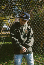 Load image into Gallery viewer, PL△TINUM C△MO HOODIE
