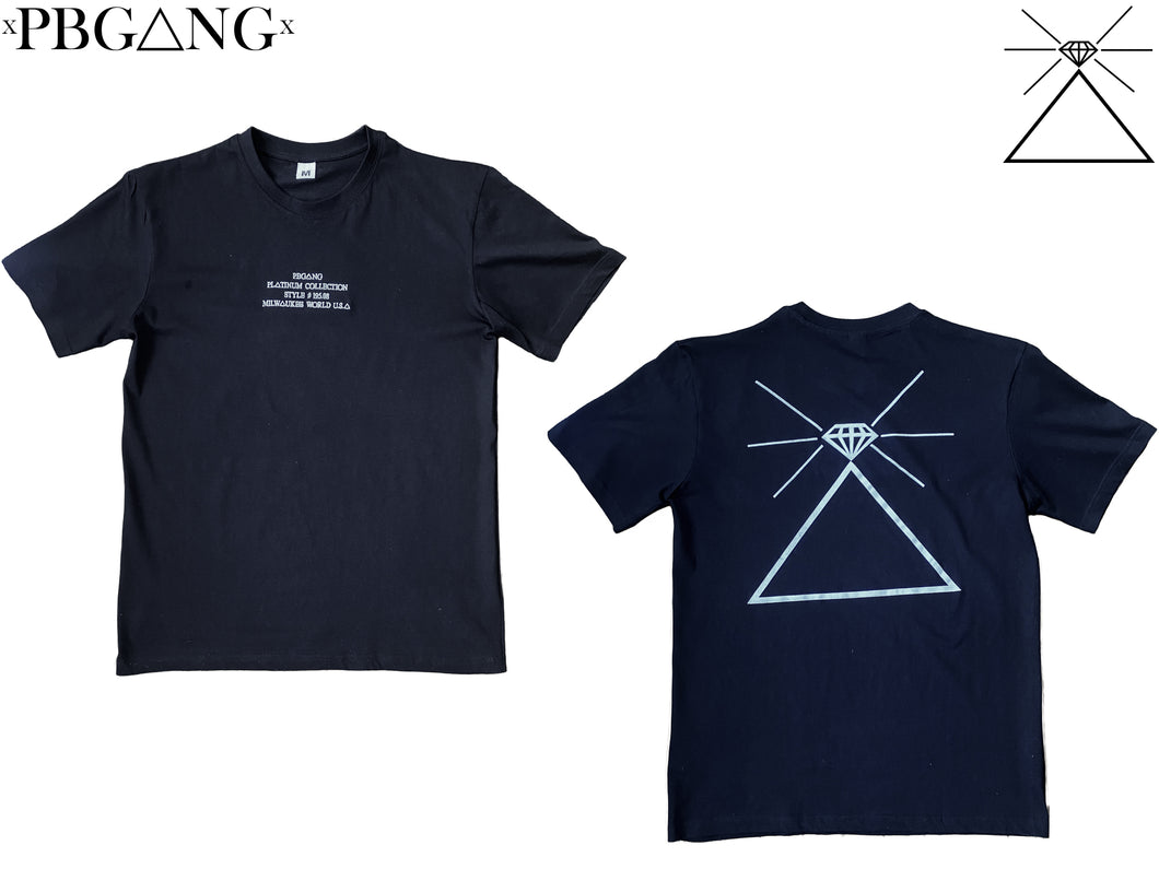 PBG△NG MILW△UKEE WORLD TEE BL△CK