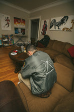 Load image into Gallery viewer, PL△TINUM △RMY GREEN BOMBER
