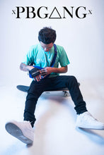 Load image into Gallery viewer, PBG△NG QU△D MINT TEE
