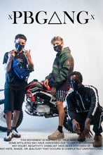 Load image into Gallery viewer, PBG△NG MILW△UKEE WORLD TEE BL△CK
